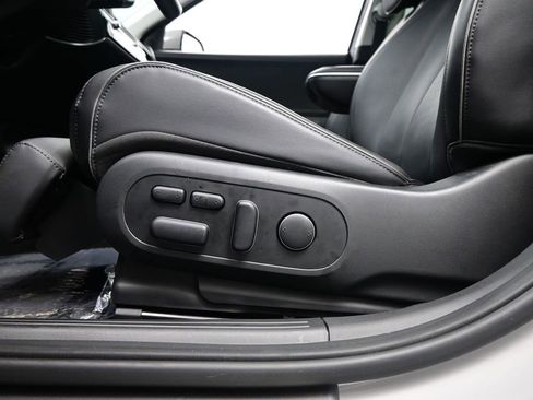 Used 2024 Hyundai Ioniq 5 Limited image 13