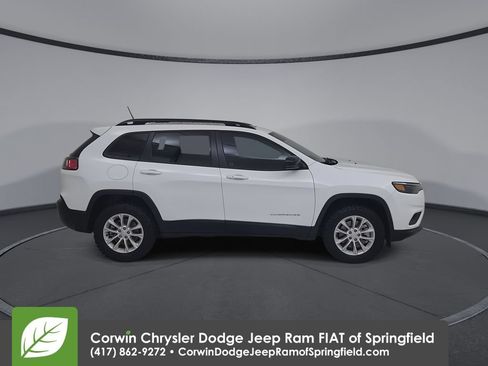 Certified 2022 Jeep Cherokee Latitude Lux w/ Sun & Sound Group AWD/4WD image 17