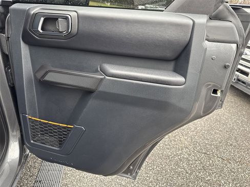 Used 2024 Ford Bronco Badlands image 17