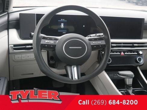 Used 2025 Hyundai Tucson SEL image 44