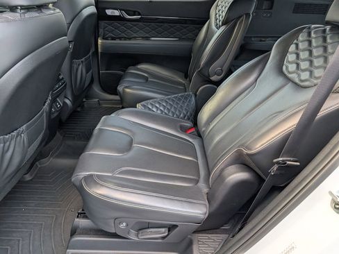 Used 2022 Hyundai Palisade Calligraphy image 12