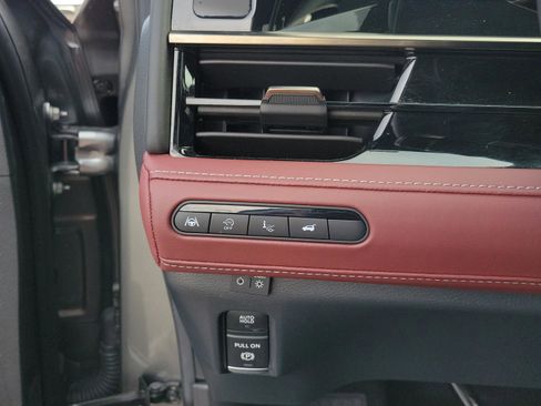 Used 2025 INFINITI QX80 Autograph w/ Autograph Exterior Package image 17