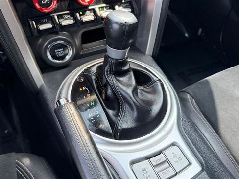 Used 2018 Toyota 86 RWD image 27