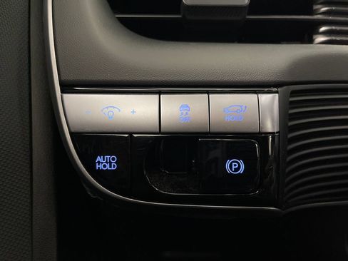 Certified 2024 Hyundai Ioniq 5 SEL RWD image 30