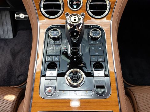Used 2020 Bentley Continental GT AWD/4WD image 47