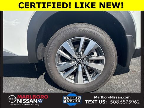 Certified 2025 Nissan Pathfinder SL image 12