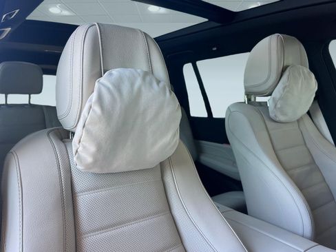 Used 2026 Mercedes-Benz GLS 580 4MATIC image 27
