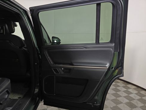 Used 2024 Rivian R1S Adventure AWD/4WD image 19