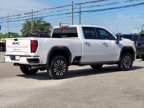 Used 2024 GMC Sierra 2500 Denali w/ Denali Reserve Package AWD/4WD image 5
