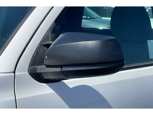 Used 2016 Toyota Tacoma SR RWD image 13