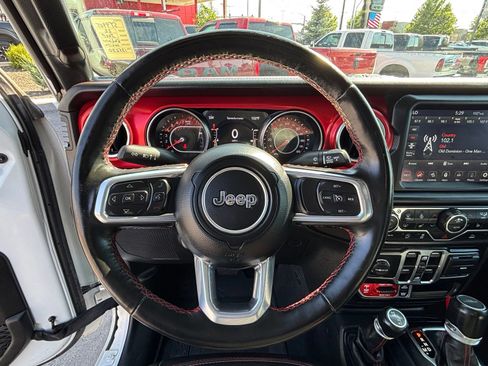 Used 2022 Jeep Gladiator Rubicon w/ LED Lighting Group AWD/4WD image 15