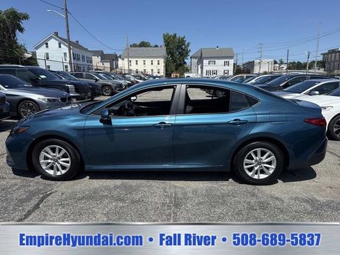 Used 2025 Toyota Camry LE FWD image 10