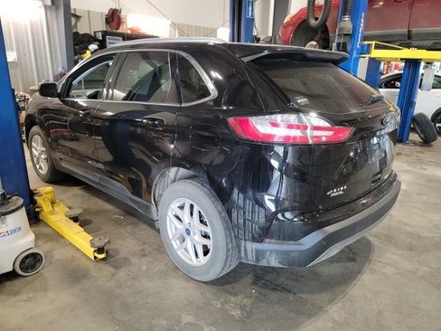 Used 2022 Ford Edge SEL w/ Convenience Package image 4