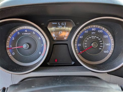 Used 2013 Hyundai Elantra GLS image 17
