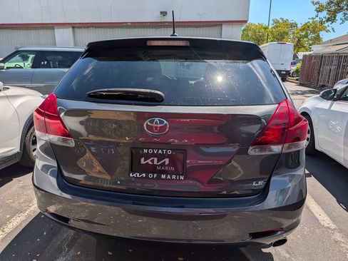 Used 2013 Toyota Venza LE FWD image 3