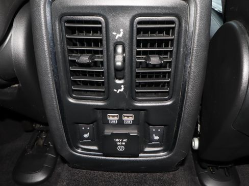 Used 2016 Dodge Durango Limited w/ Nav & Power Liftgate Group AWD/4WD image 21