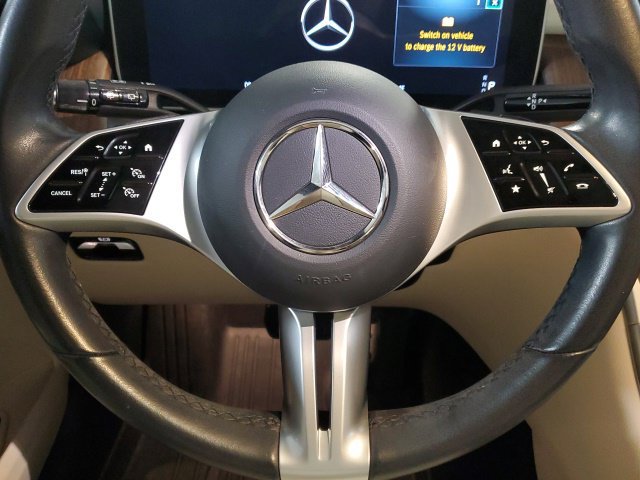 Used 2024 Mercedes-Benz GLC 300 4MATIC image 15