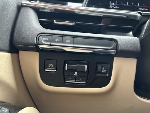 Used 2021 Cadillac Escalade ESV Premium Luxury w/ Driver Assist Tech Package image 54