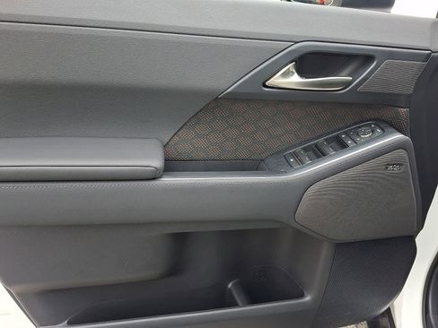 Used 2024 Lexus GX 550 w/ Accessory Package (2T) AWD/4WD image 12