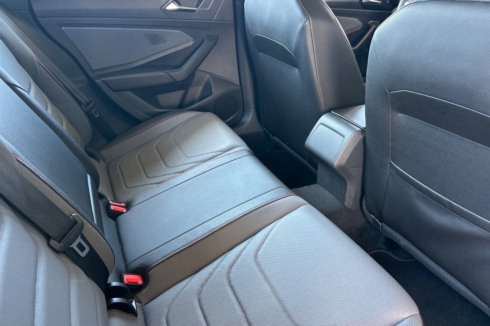 Used 2025 Volkswagen Jetta GLI Autobahn FWD image 18