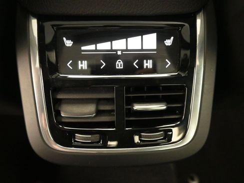 Used 2020 Volvo S60 T6 Inscription w/ Protection Package Premier image 23