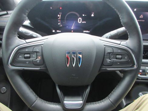 Certified 2024 Buick Envista Sport Touring w/ Convenience I Package image 25