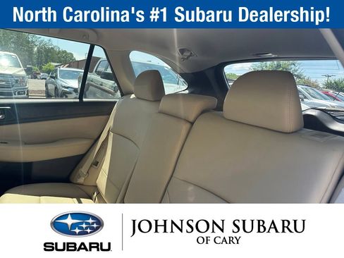 Used 2017 Subaru Outback 2.5i Limited AWD/4WD image 19
