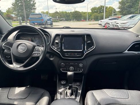 Used 2021 Jeep Cherokee Limited AWD/4WD image 10