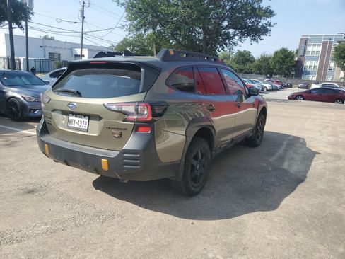 Used 2025 Subaru Outback Wilderness AWD/4WD image 6