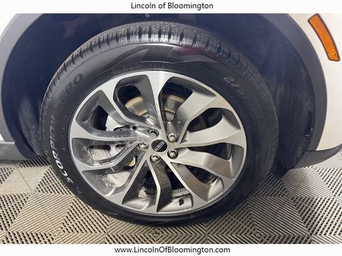 Certified 2025 Lincoln Aviator Reserve w/ Illumination Package AWD/4WD image 15