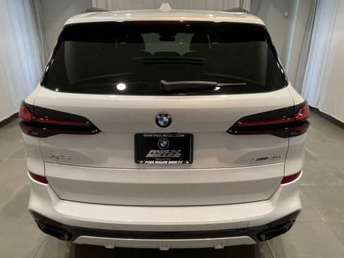 Used 2026 BMW X5 xDrive40i w/ M Sport Package AWD/4WD image 5
