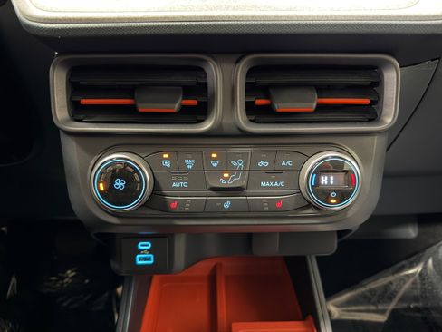 Certified 2022 Ford Maverick XLT w/ Equipment Group 300A Standard image 22