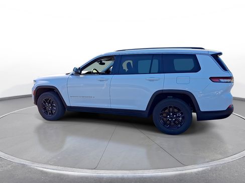 Used 2023 Jeep Grand Cherokee L Laredo AWD/4WD image 6
