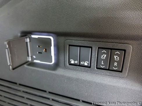 New 2026 GMC Yukon XL Elevation w/ Elevation Premium Package image 25