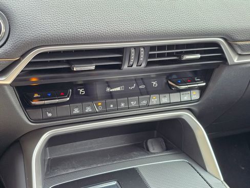 Certified 2024 MAZDA CX-90 Plug-In Hybrid w/ Preferred image 28