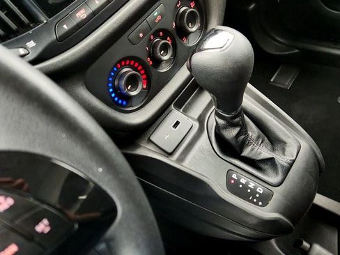 Used 2021 RAM ProMaster City Tradesman image 15