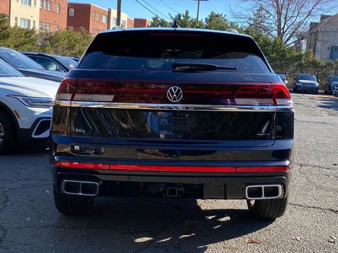 Certified 2025 Volkswagen Atlas Cross Sport SEL Premium R-Line image 4