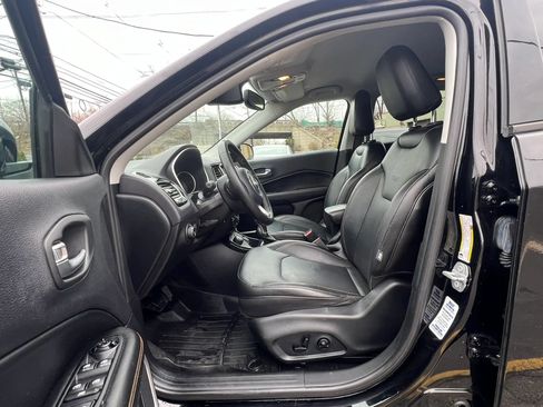 Used 2018 Jeep Compass Limited w/ Safe & Security Group AWD/4WD image 28
