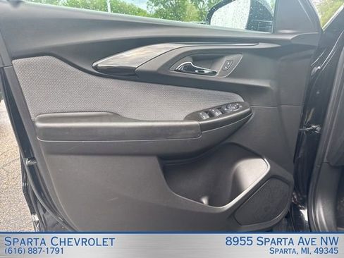 Used 2023 Chevrolet TrailBlazer LT FWD image 11