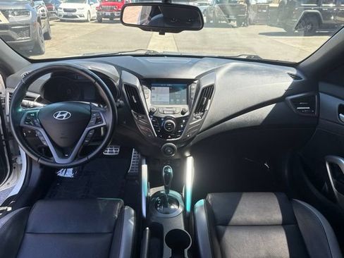 Used 2016 Hyundai Veloster Turbo w/ Option Group 04 FWD image 22