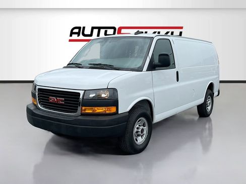 Used 2024 GMC Savana 2500 w/ Driver Convenience Package RWD image 3
