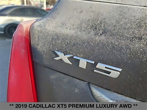 Used 2019 Cadillac XT5 Premium Luxury w/ LPO, Black Ice Package image 14