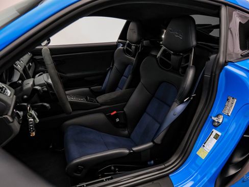 Used 2024 Porsche 718 Cayman GT4 RS RWD image 35