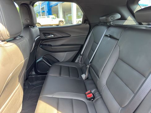 Used 2023 Chevrolet TrailBlazer ACTIV w/ Sun and Liftgate Package FWD image 18