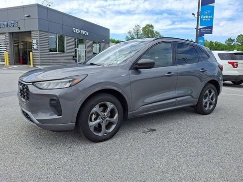 Certified 2024 Ford Escape ST-Line AWD/4WD image 6