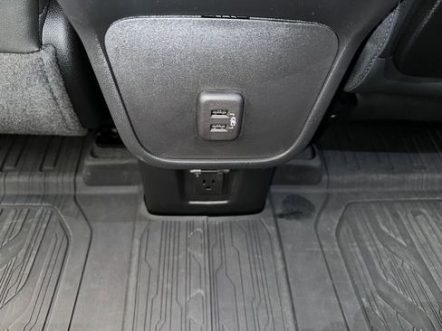 Certified 2023 GMC Terrain SLT w/ Elevation Edition image 23