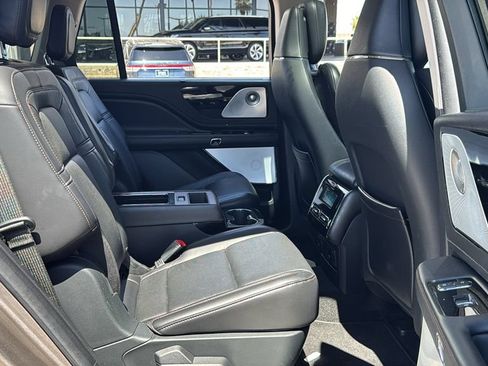 Used 2021 Lincoln Aviator Reserve w/ Equipment Group 201A RWD image 26