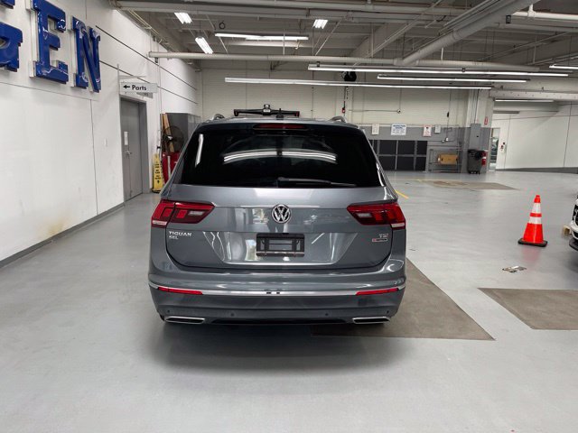 Used 2018 Volkswagen Tiguan SEL Premium AWD/4WD image 3
