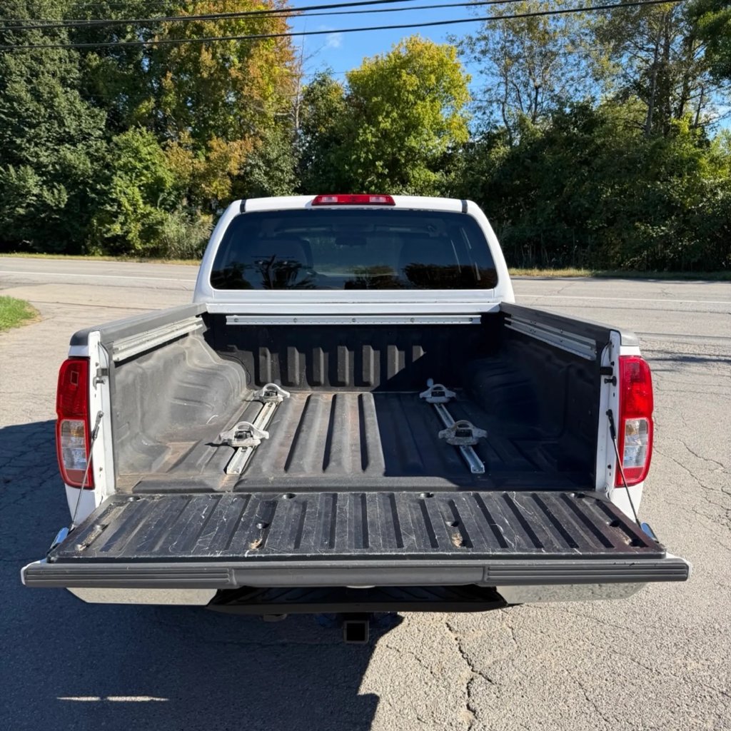 Used 2008 Nissan Frontier SE w/ SE Value Truck Pkg RWD image 12