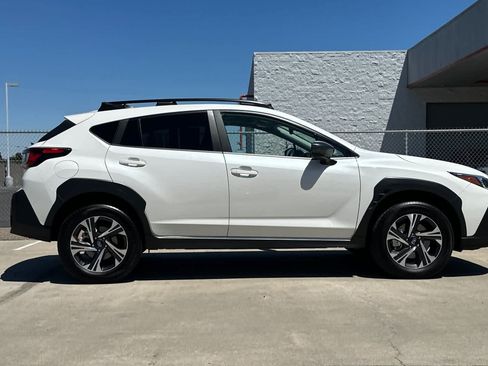 Used 2026 Subaru Crosstrek 2.5i Premium AWD/4WD image 2
